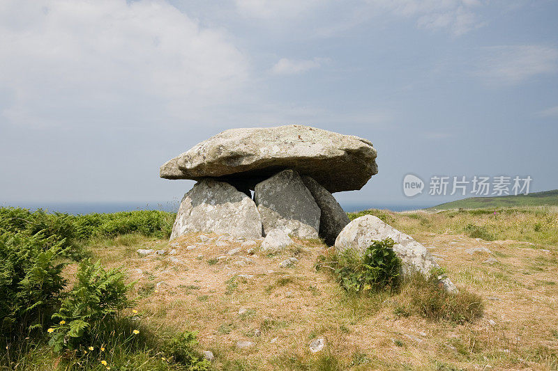 Chûn Quoit门户dolmen在西康沃尔